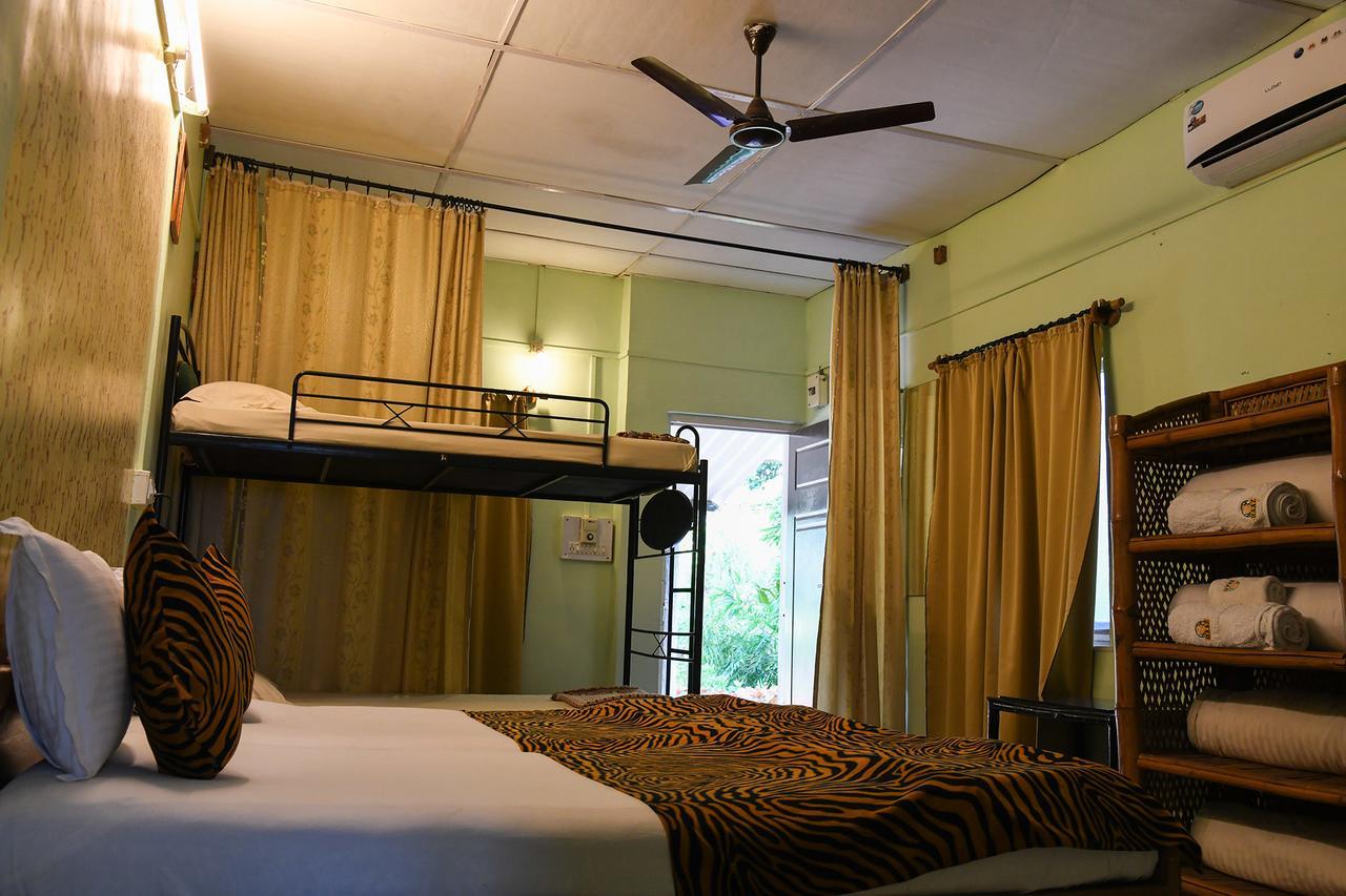 Baaz Jungle Resort Khawasa Exterior photo